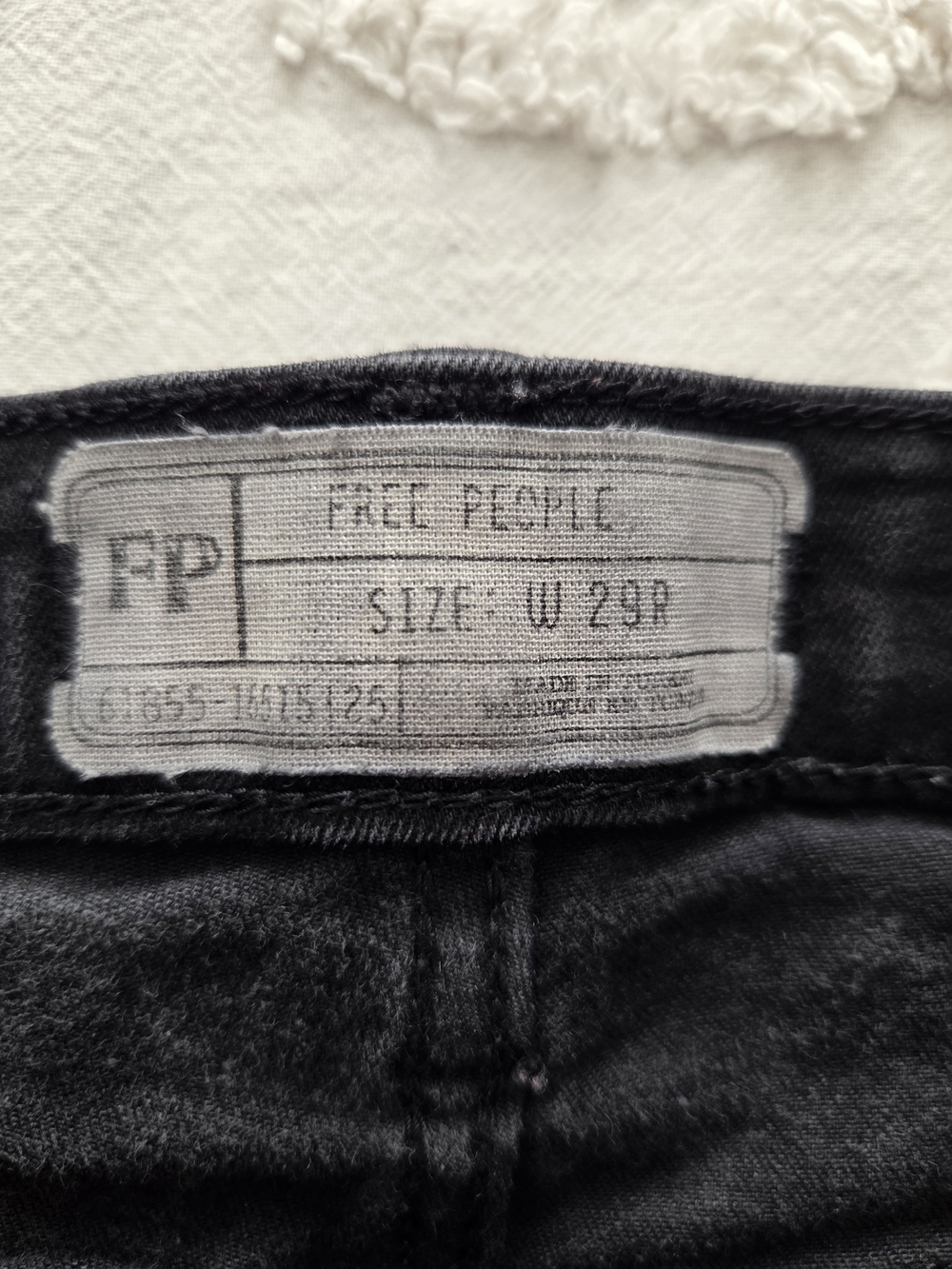 Free People Women’s Black Skinny Jeans